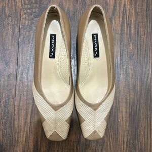 PROXY GOLD AND PEARL LEATHER LOW HEELS SIZE 7 1/2
